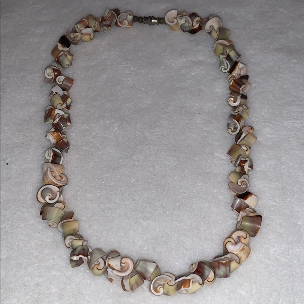 Shell Necklaces - Picture 5 of 8
